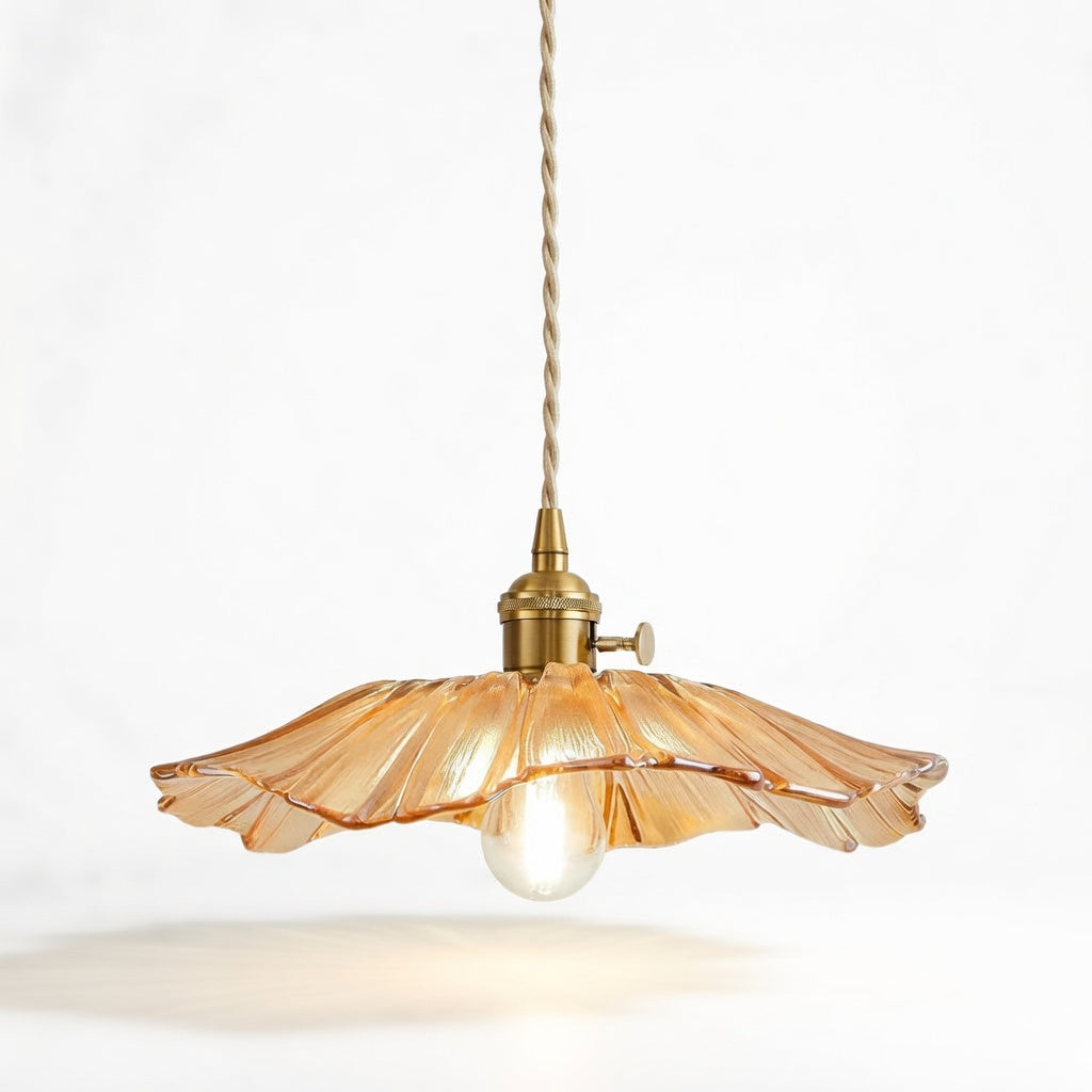 Fleurisence | Élégante Suspension Verre Rouge Pétales de Fleurs