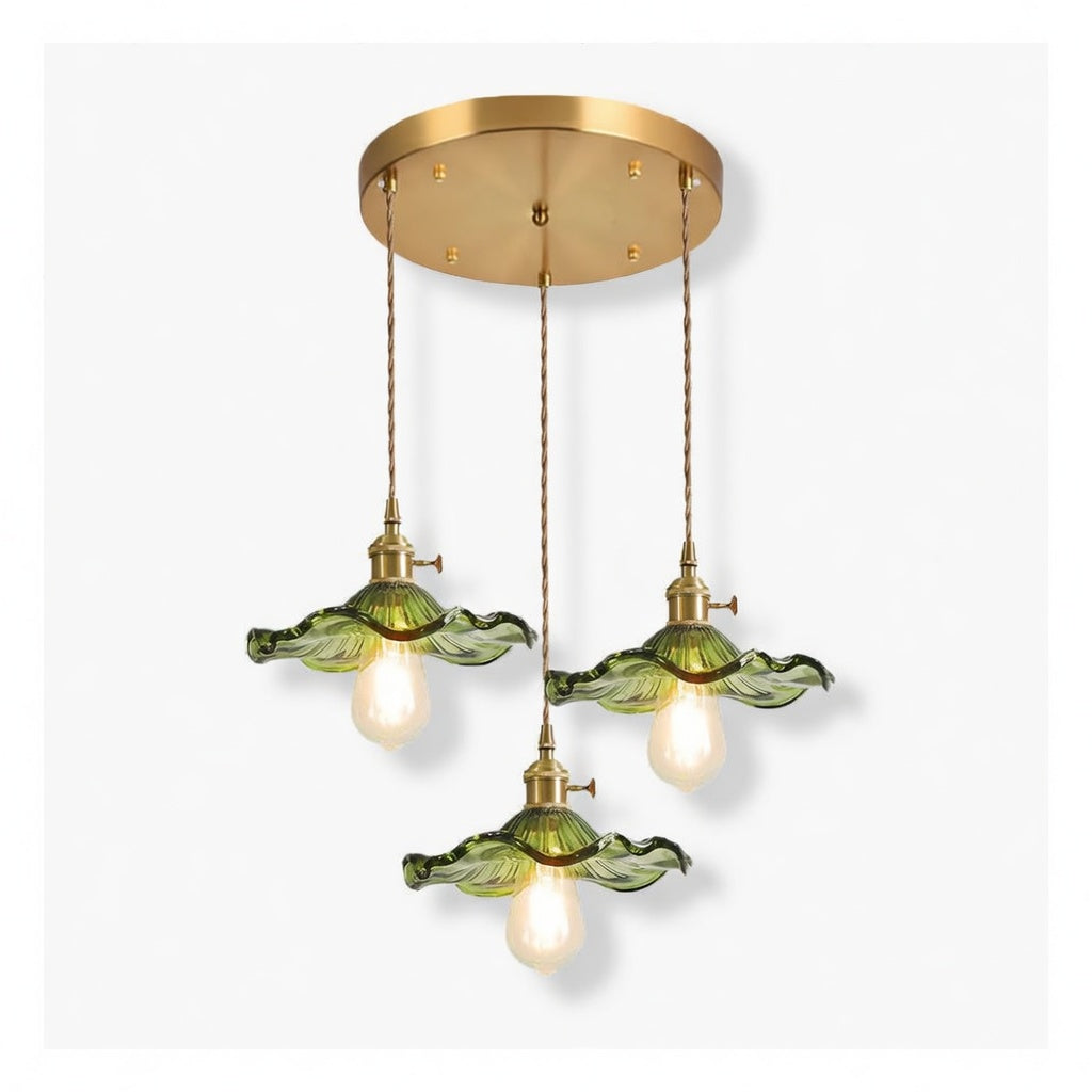 FloraLuxe | Élégante Suspension Fleurie en Verre et Laiton