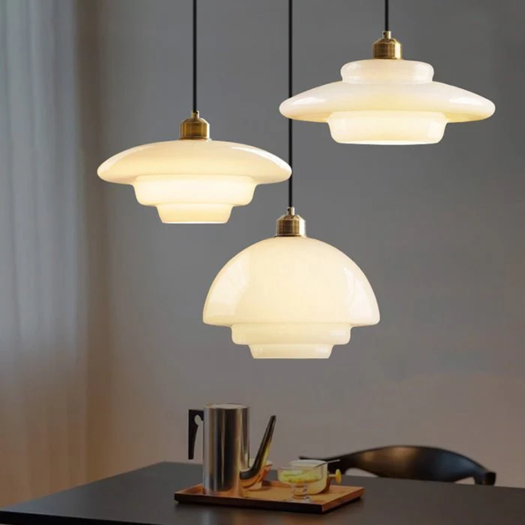 LumièreSereine | Élégante Lampe Suspendue en Verre pour Salle à Manger 8
