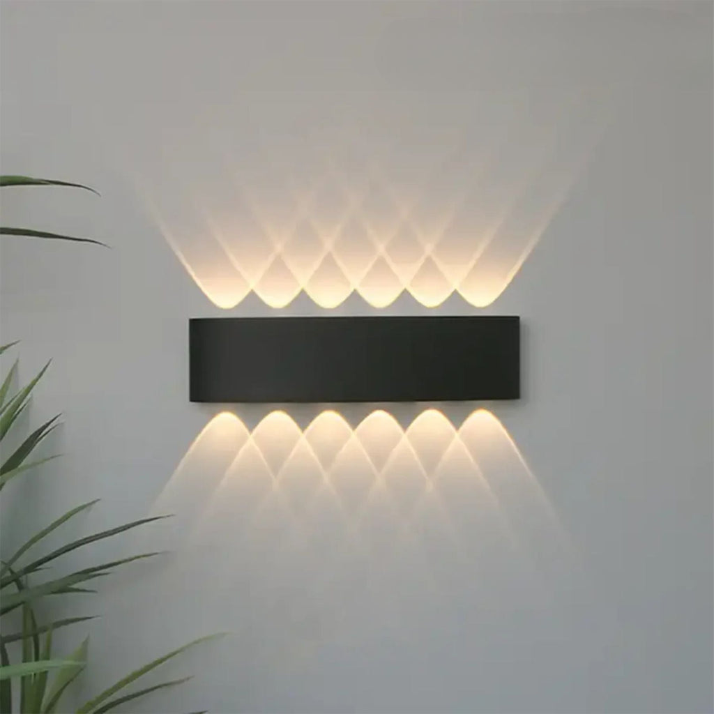 LuminaWall | Élégante Applique Murale Extérieure LED Design Résistante IP65 10