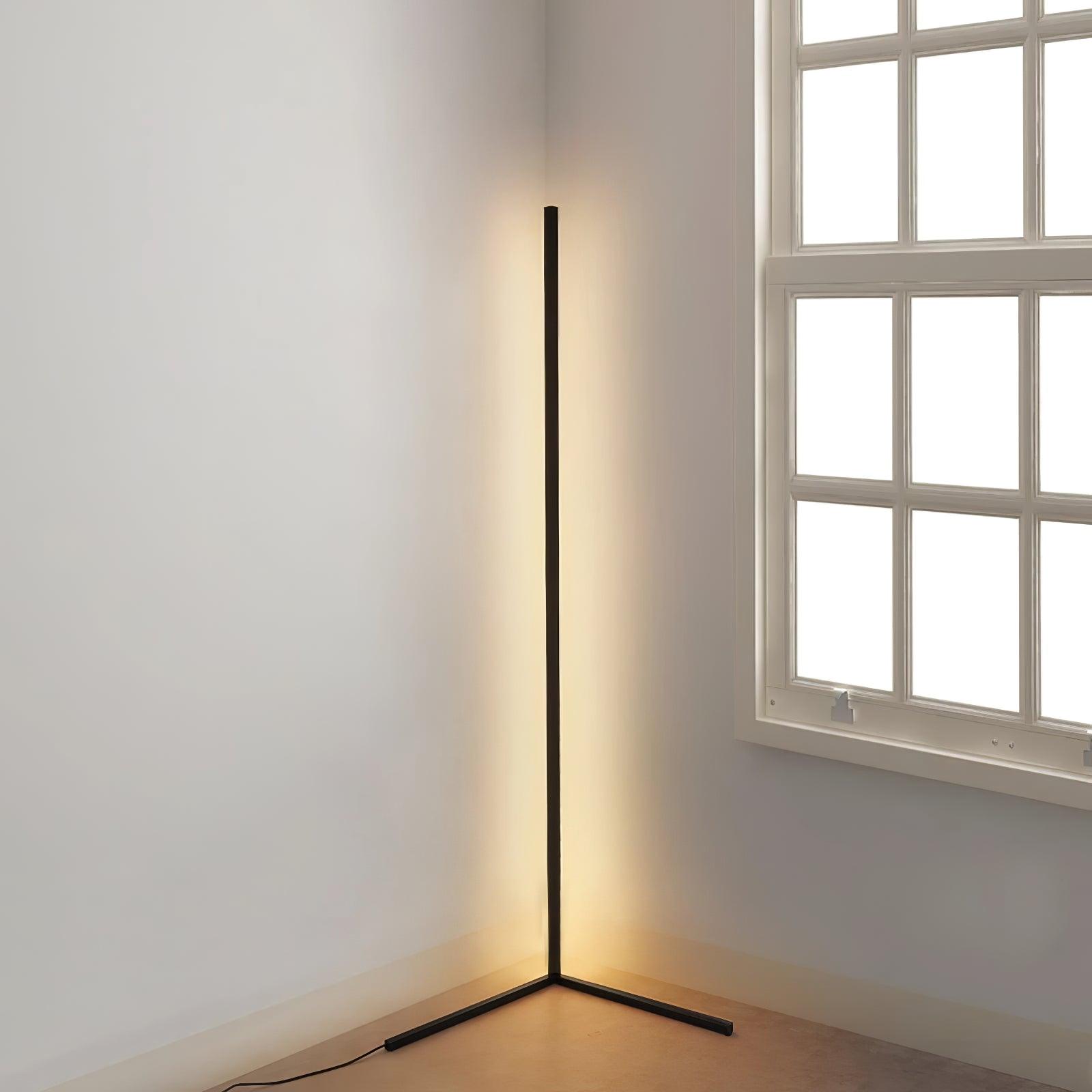 Luminara | Élégant Lampadaire Design Minimaliste LED Noir Mat 4