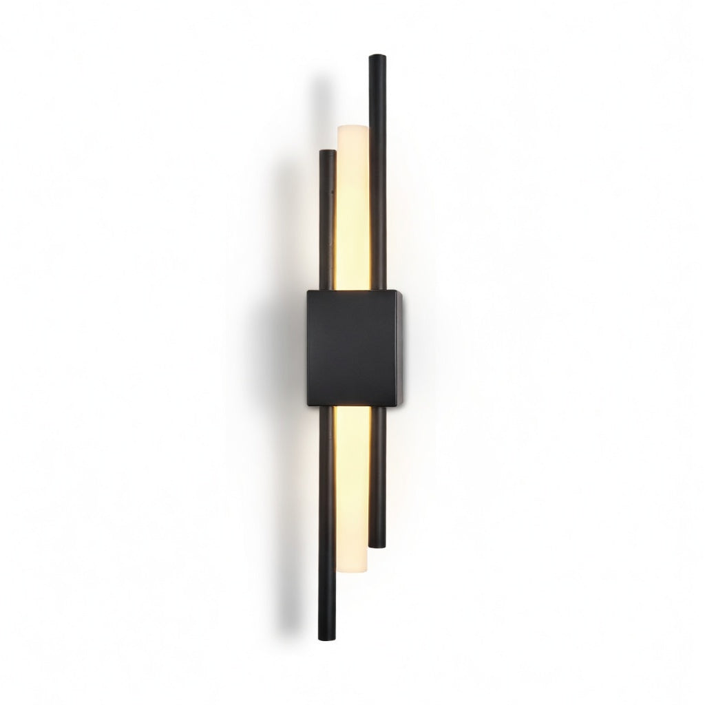 Luminara | Élégante Applique Murale Design en Métal Noir et Acrylique