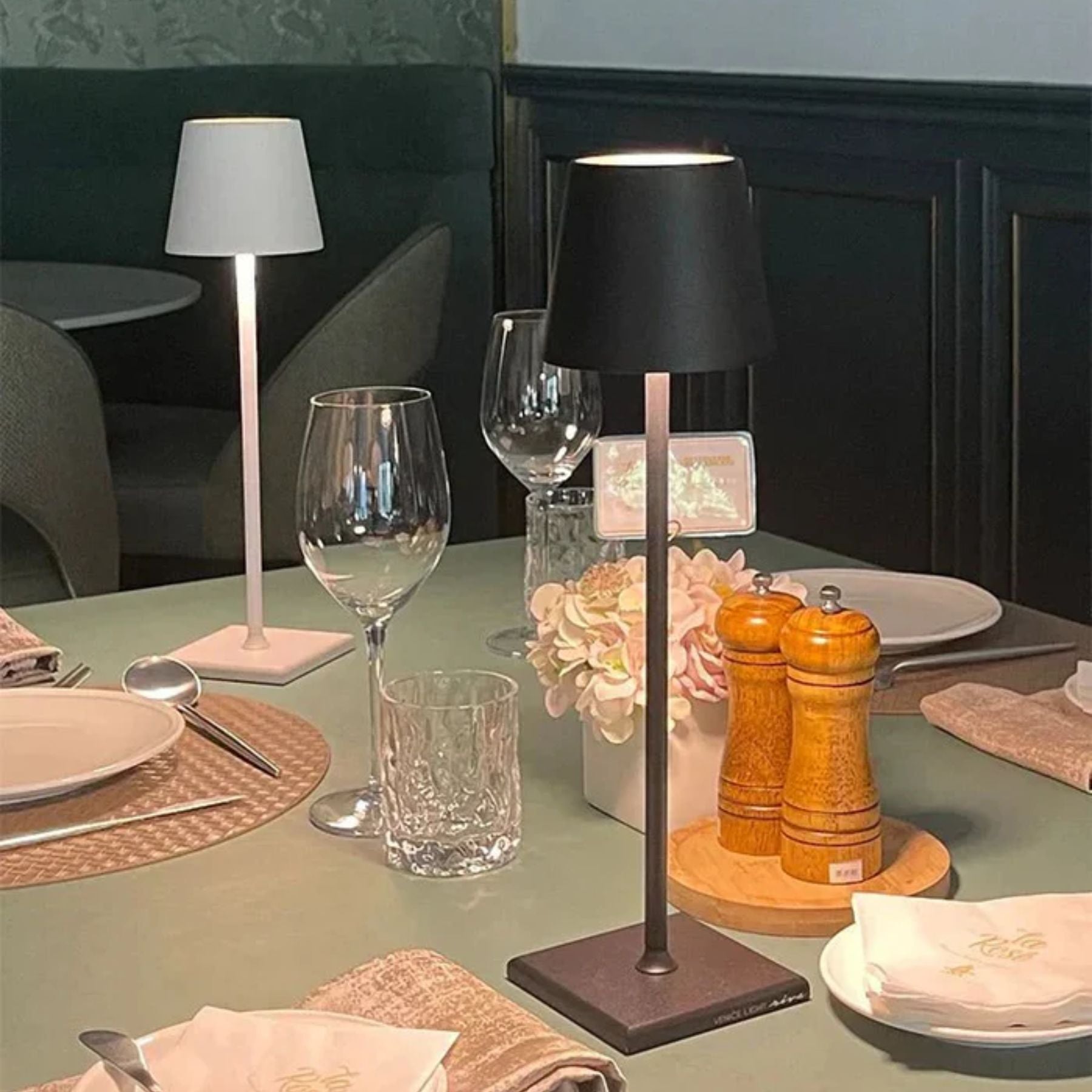 Luminara | Élégante Lampe de Table Sans Fil Rechargeable Tactile 4