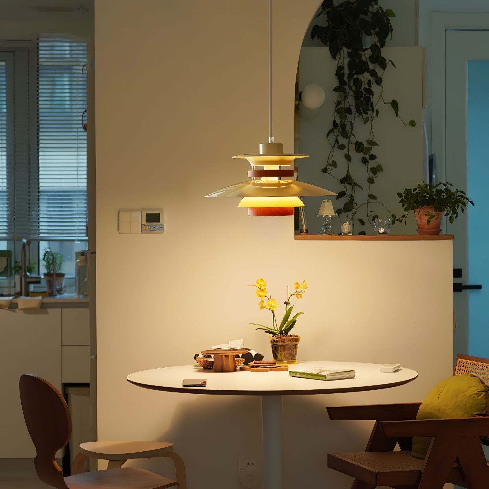 Macero | Élégante Lampe Suspendue en Bois et Métal Design Moderne 7